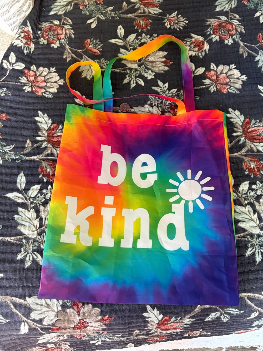 Super cute and trendy tie-died tote - Picture 2 of 2